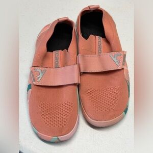 KCross Women's Weightlifting Shoes with Hook-and-Loop Strap